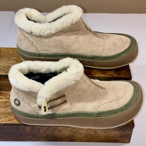 Merrell Spirit Tibet Low Taupe Suede Boots Women’s Size 7.5 Polartec Fleece